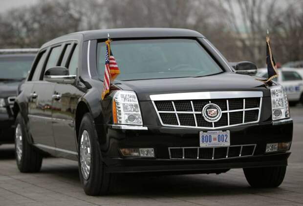 Cadillac One - президентский лимузин Дональда Трампа. | Фото: cheatsheet.com.