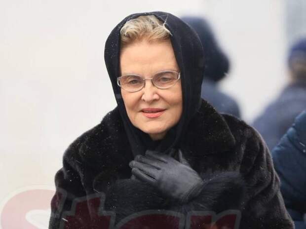 Малышева сокрушается на похоронах Пиманова: «Эти дни меня мучает вопрос»