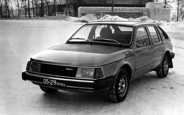 Развитием прототипа С1 стал «Москвич-С3» 1976 года, который выглядит вполне современно и гармонично.Автомобиль похож на хэтчбек, но имеет другую форму багажника.Однако в серийном производстве он не появляется.