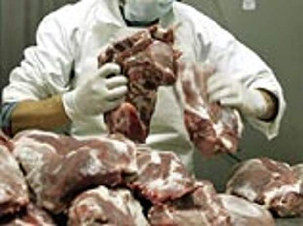 Посол КНР в Замбии Ян Юмин опроверг данные СМИ о том, что китайские компании поставляли в Африку человеческое мясо под видом консервов