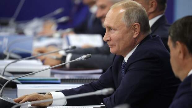 Провокация в лицо Путину обернулась улыбкой: Президент России ответил журналистке Рустави-2