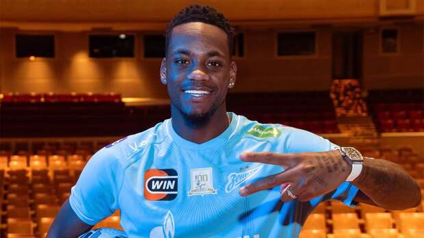 Гол Дурана с пенальти помог «Зениту» обыграть махачкалинское «Динамо» в Кубке России