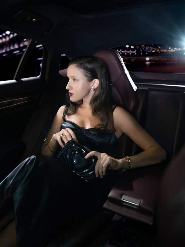 Анастасия Полетаева в часах Rodania