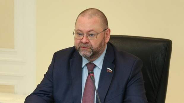 Сенатор Олег Мельниченко назначен на пост врио губернатора Пензенской области Сенатор Олег Мельниченко назначен на пост врио губернатора Пензенской области