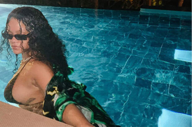 Рианна рискует быть заблокированной в Instagram из-за фото в бикини