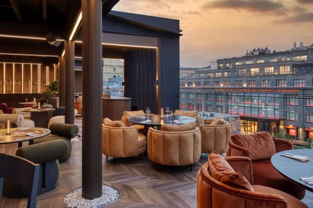 Оазис роскоши в центре Москвы – летняя веранда в ресторане ДУБАЙ