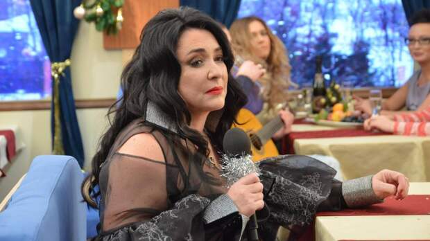 «Я шокирована»: Концерт Лолиты Милявской снова под угрозой срыва из-за «голой вечеринки»