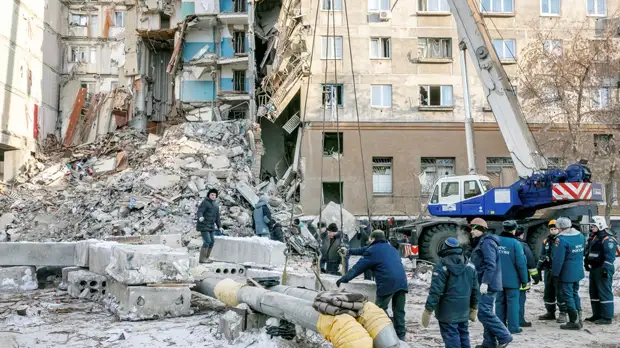 СК заявил о завершении осмотра фрагментов с места ЧП в Магнитогорске