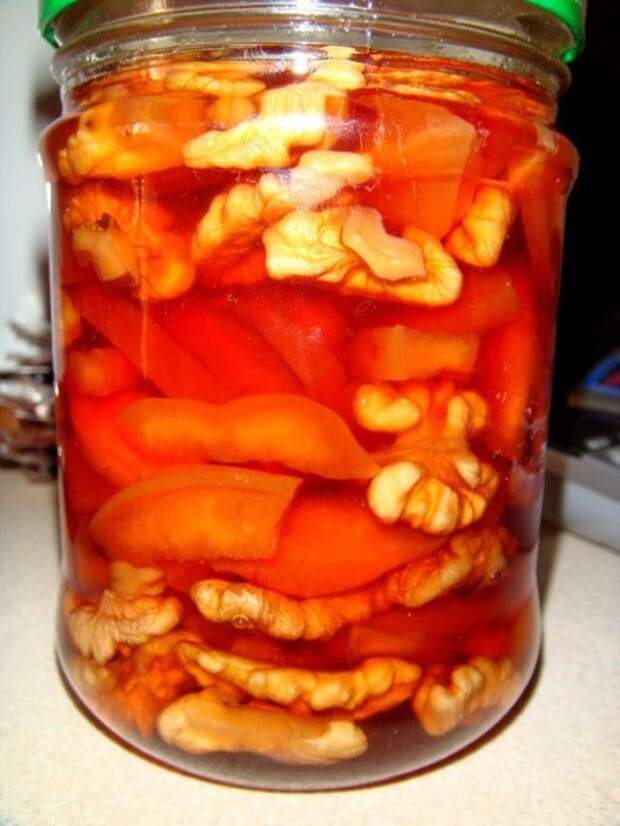 Варенье айвовое с грецкими орехами и лимоном