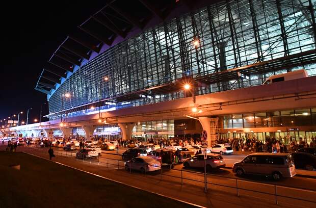 Аэропорт Москвы ввел ограничения на полеты