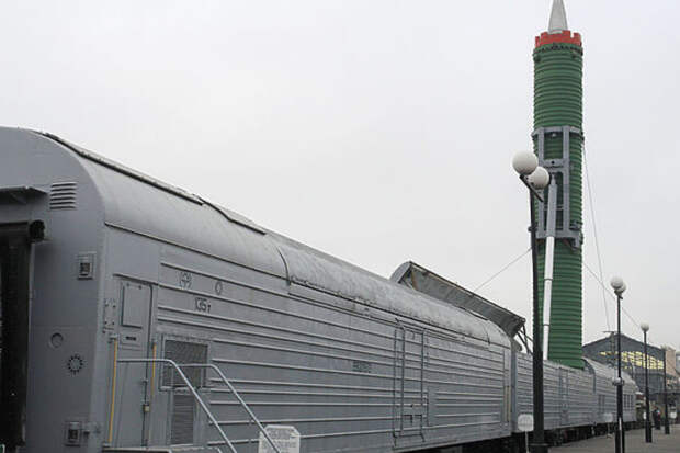 В России призвали вернуть поезда с ядерными ракетами