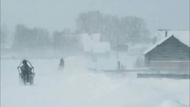 Как кусок синего стекла мог спасти жизнь на Севере: тихий враг поморов, который был страшнее медведей и мороза вместе взятых