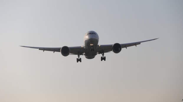 Неизвестный самолет из США пересек воздушную границу России