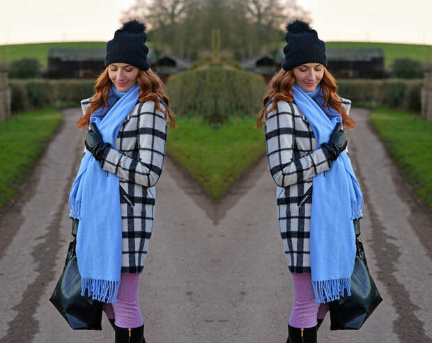 Winter style: Black and white checked coat, blue scarf, pink skinnies