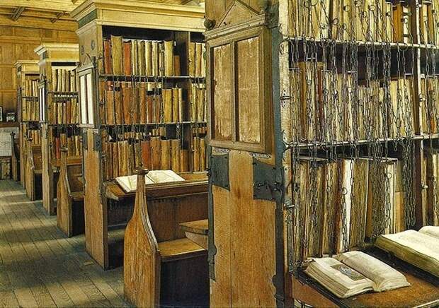 Как раньше защищали книги в библиотеках от кражи  библиотека, книга, кража