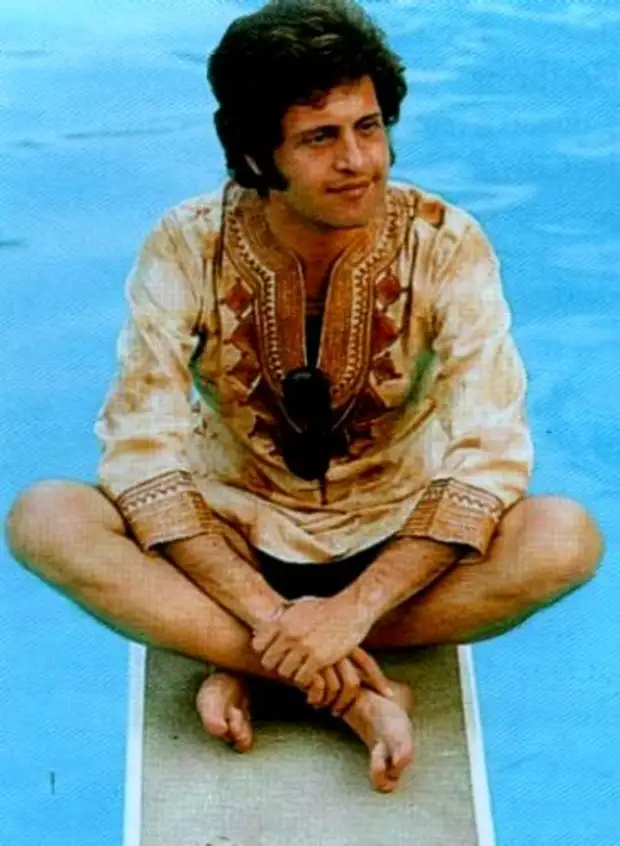 Джо дассен поет об индейском лете шуфутинский. Джо дассен на таити. Джо дассен поет об индейском лете шуфутинский. Джо дассен поет об индейском лете шуфутинский. Джо дассен 1980.