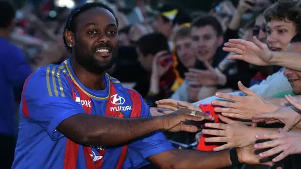 Вагнер Лав рассказал, когда определится с местом продолжения карьеры