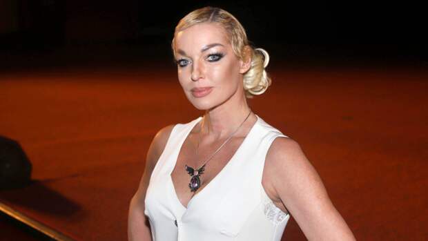 Волочкова против венчания дочери: “Она через полгода с ним расстанется”