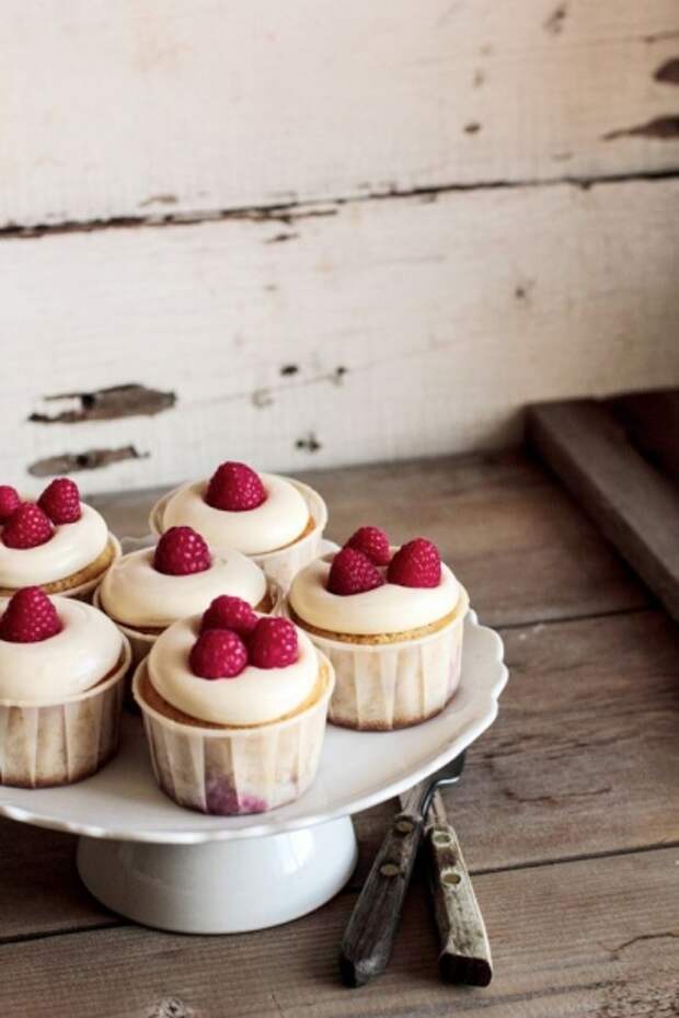 Украшение капкейков может стать хобби для любой девушки.