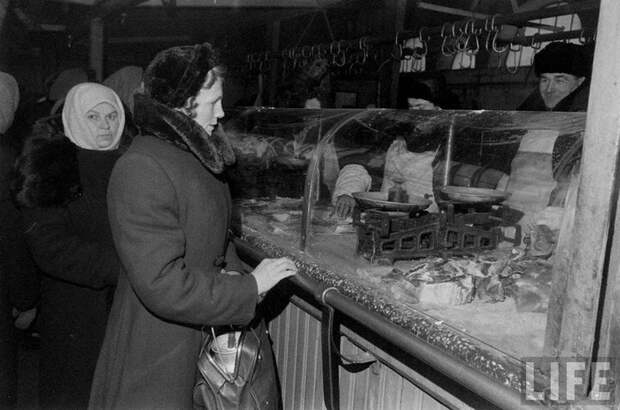 Фоторепортаж о жизни простых советских граждан в 1950-х
