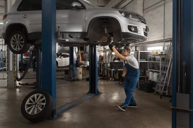 Автоэксперт Картузов назвал самые уязвимые компоненты автомобиля весной