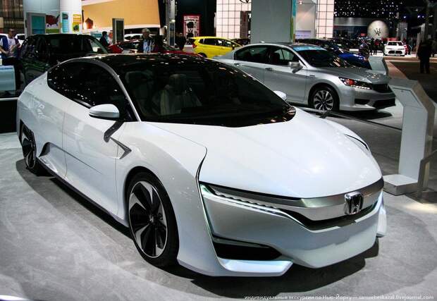 автосалон