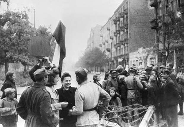 Освобождение Польши: о чём не хотят помнить люди без совести Освобождение Польши: о чём не хотят помнить люди без совести