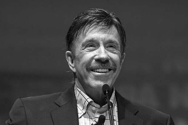 Чак Норрис скончался в 86 лет