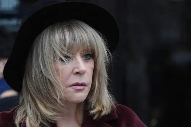 Нет ей прощения: режиссер Кот считает, что русские не готовы простить Аллу Пугачёву