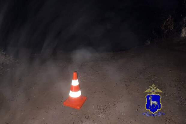 В Отрадном автомобиль сбил свою владелицу и скатился в реку