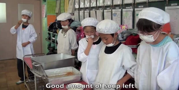 Видео из школьной столовой в Японии вмиг разлетелось по Интернету!