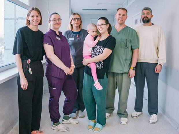 3-летней Полине из Уфы, которую отец бросил с 4 этажа, восстановили череп — фото