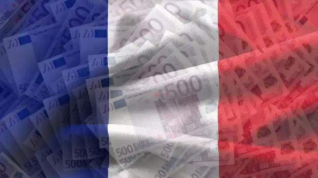 Москва может припомнить Парижу ущерб времен Гражданской войны и агрессию режима Виши в годы Второй мировой.