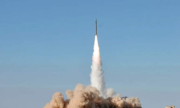 Иран нанёс ракетные удары по объектам в столице Саудовской Аравии