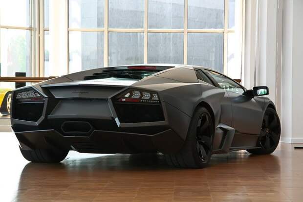 Экскурсия по музею Lamborghini