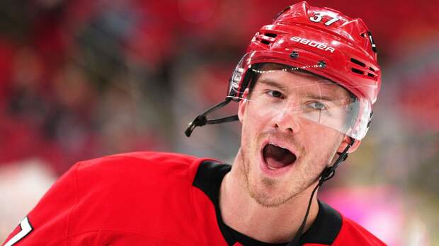 «Мы знаем, что у него много таланта». Тренер «Каролины» высказался о хет-трике Свечникова