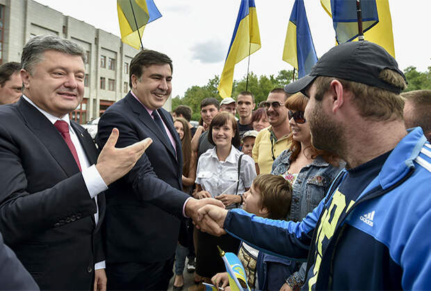 Президент Украины Петр Порошенко и глава Одесской области Михаил Саакашвили