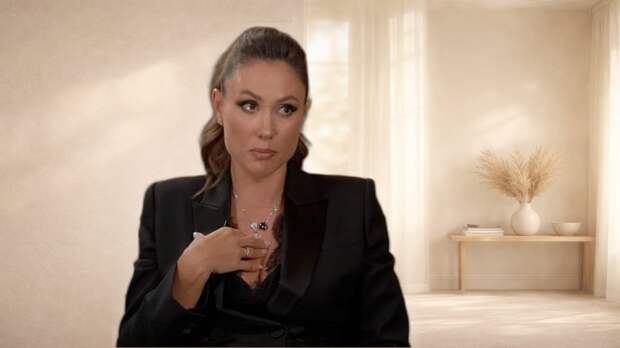 «Я не лезу туда!»: как Елена Товстик раскрыла детали развода с миллиардером и «выкуп» Полины Дибровой