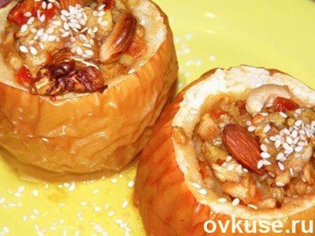 Запеченные яблоки