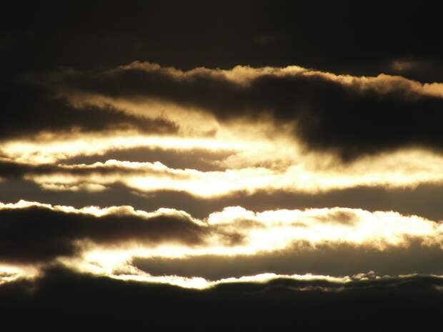 В российском регионе из-за ливней обрушился мост