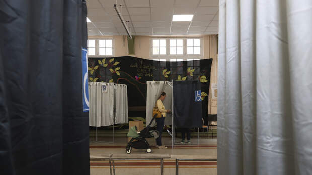 Во Франции завершился второй тур досрочных парламентских выборов