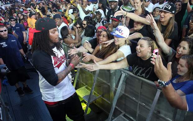 Рэпер Waka Flocka Flame (настоящее имя Хуакин Джеймс Мальфурс), 29 лет