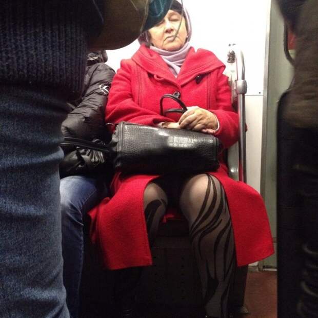 Модные люди в метро метро, мода