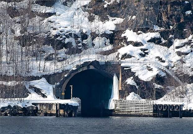 Россия заняла базу НАТО Россия заняла базу НАТО