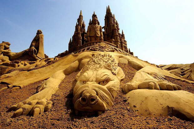 Скульптуры из песка: подборка лучших работ и интересные факты