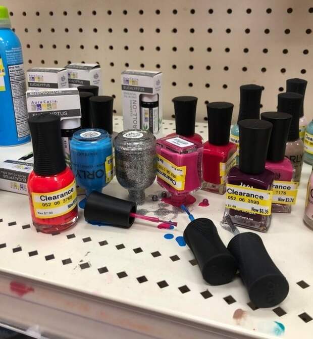 лаки для ногтей