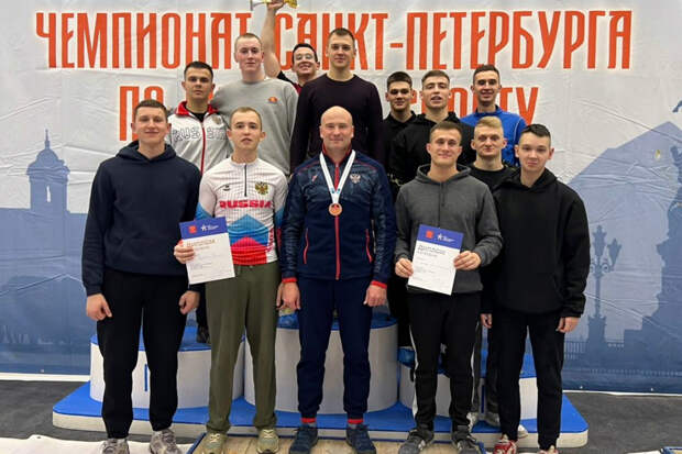 Курсанты и офицеры ВКА имени А.Ф.Можайского приняли участие в чемпионате по гиревому спорту