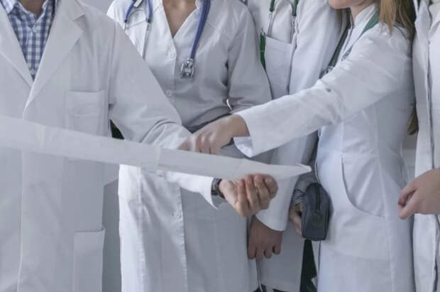 Врачи в Новосибирске спасли девушку с синдромом Щелкунчика