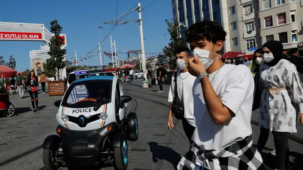 В Турции зафиксирован наибольший с мая прирост COVID-19