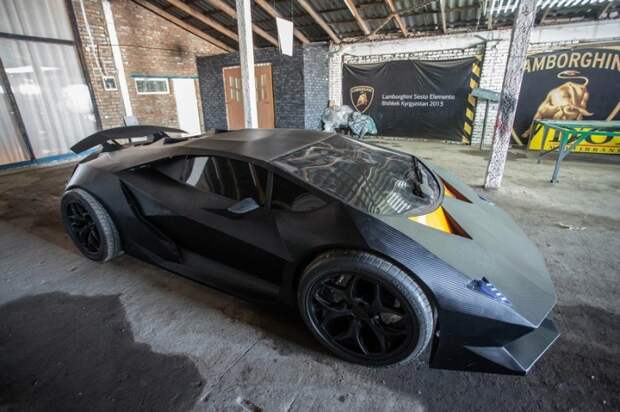 Макет киргизского Lamborghini.
